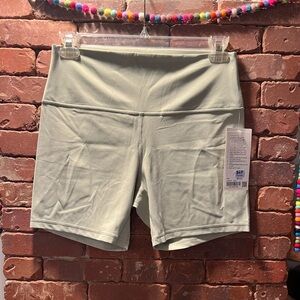 NEW! Lululemon Athletica Light Green Bike Shorts - Align 6”